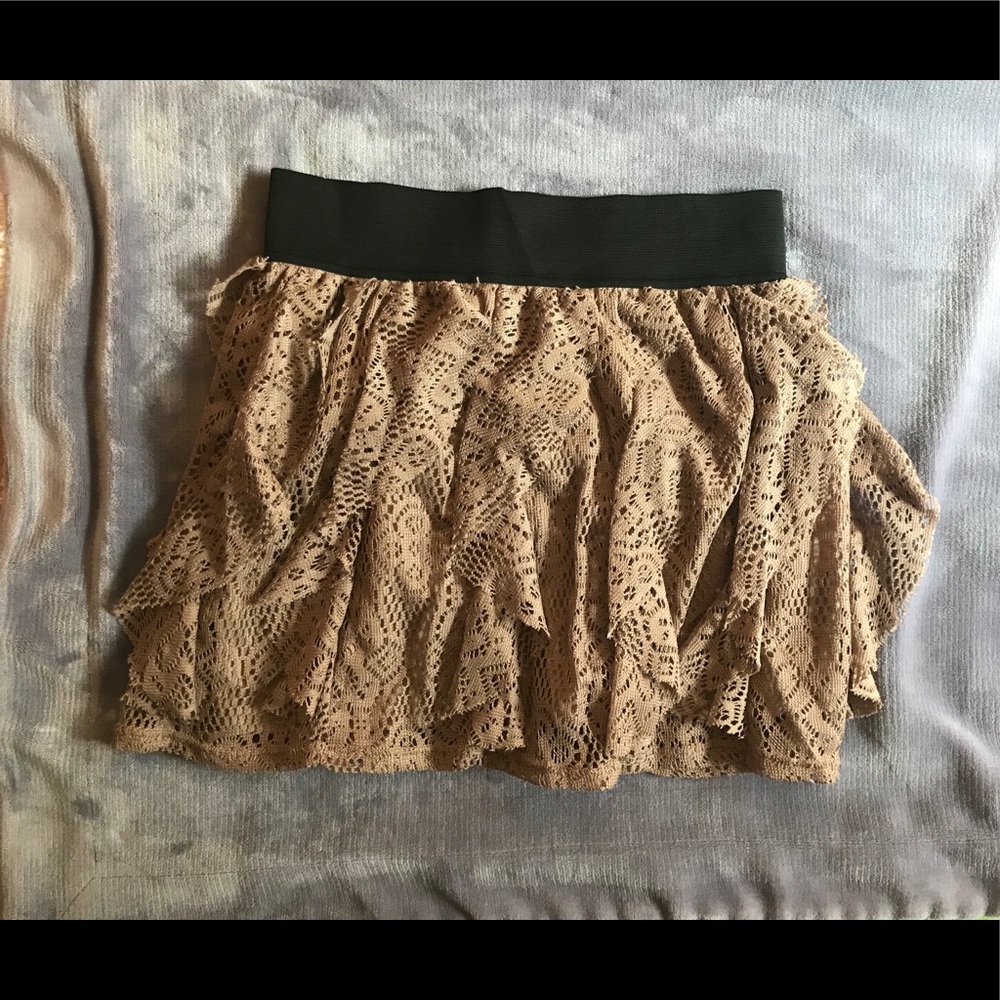 Ruffle Lace skirt